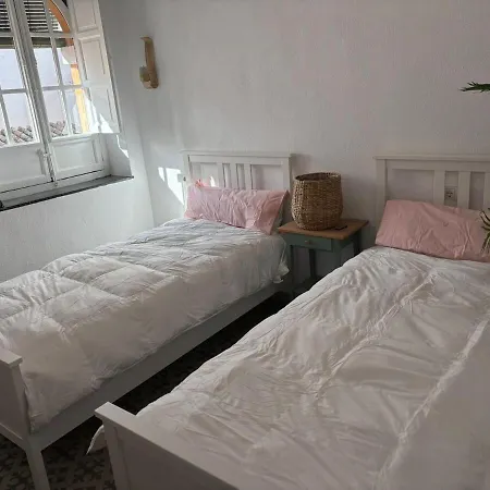 Cathedral And Mateos Gagos Apartment