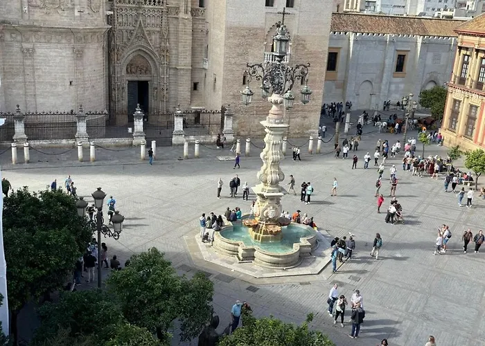 Cathedral And Mateos Gagos Sewilla